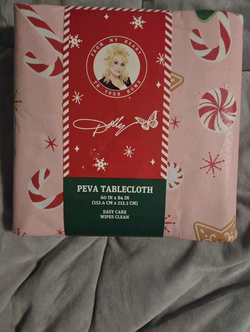 NWT Pink DOLLY PARTON Christmas 60" x 84" Peva Tablecloth With Guitars & Butterf